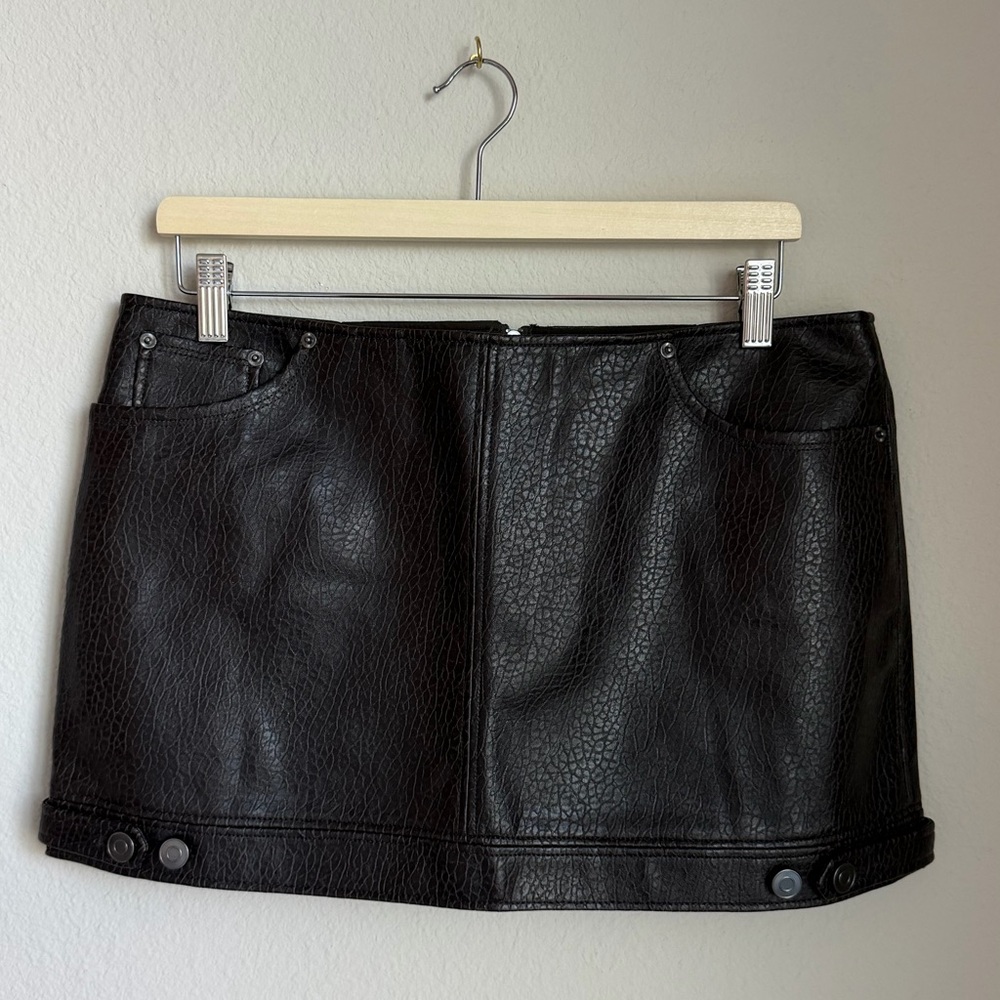 NWT H&M | Dark Brown Mini Skirt